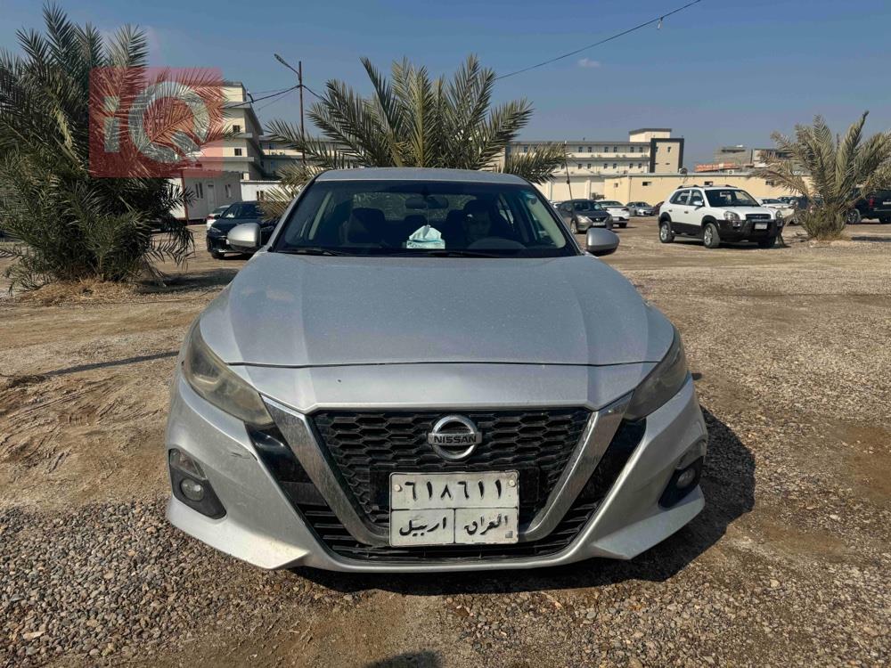نیسان ئەلتیما